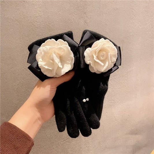 Camellia bow detail gloves